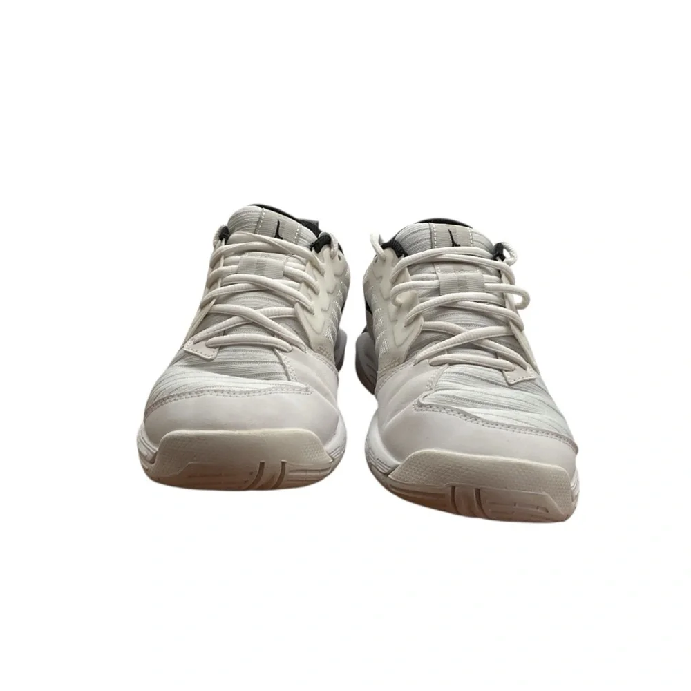 Dynamotion Women‎ White Athletic Shoes size 8